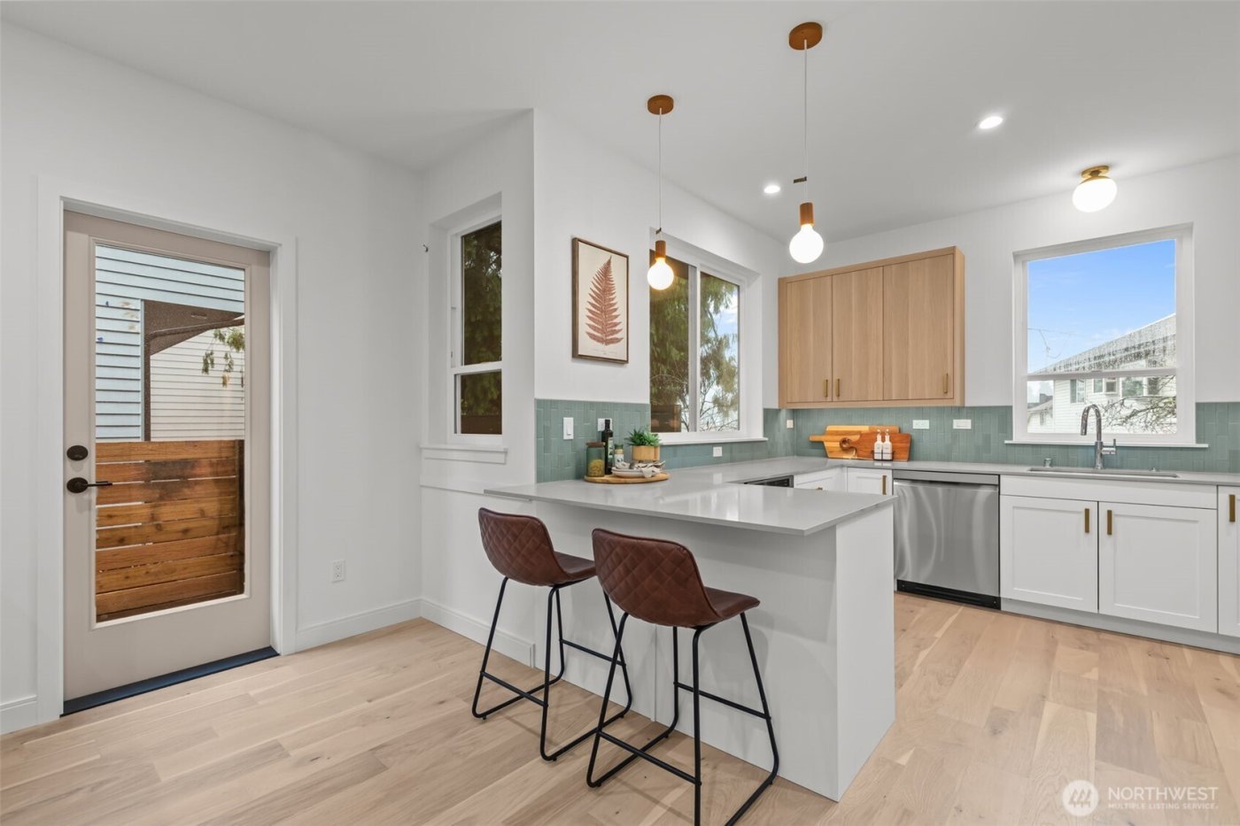 3550 S Dawson Street , Seattle, WA 98118