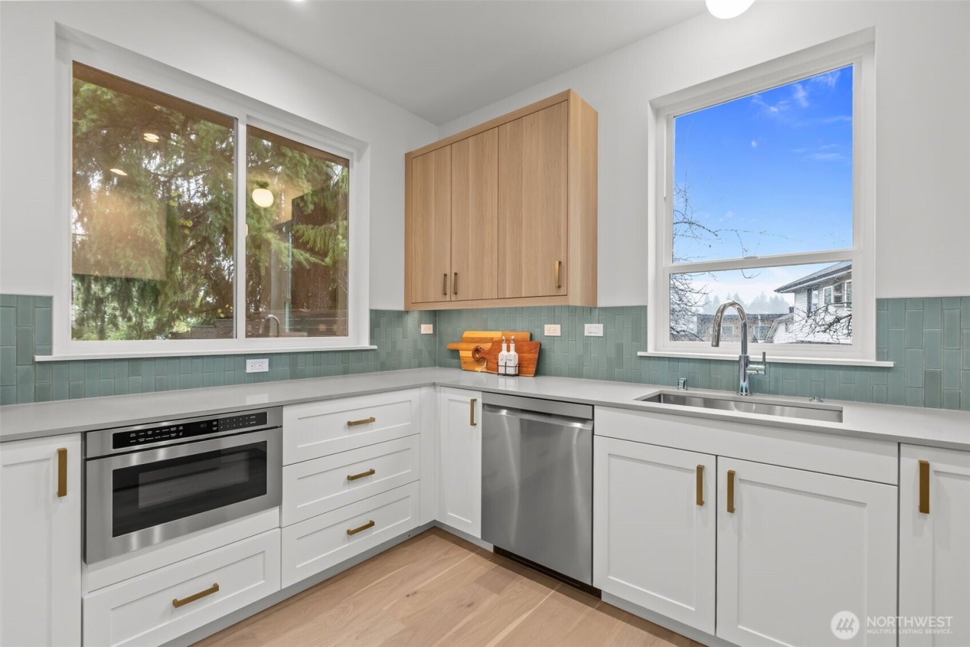 3550 S Dawson Street , Seattle, WA 98118