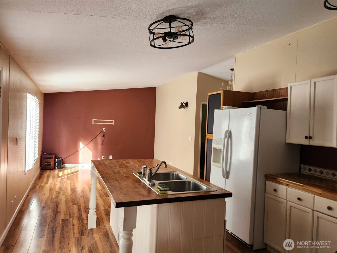30822 E Highway 20 , Republic, WA 99166