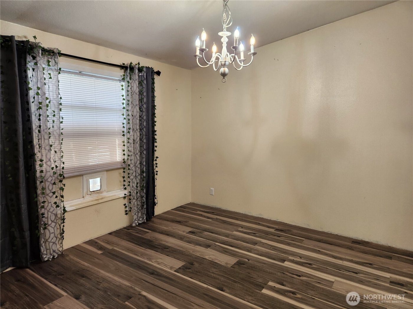 30822 E Highway 20 , Republic, WA 99166
