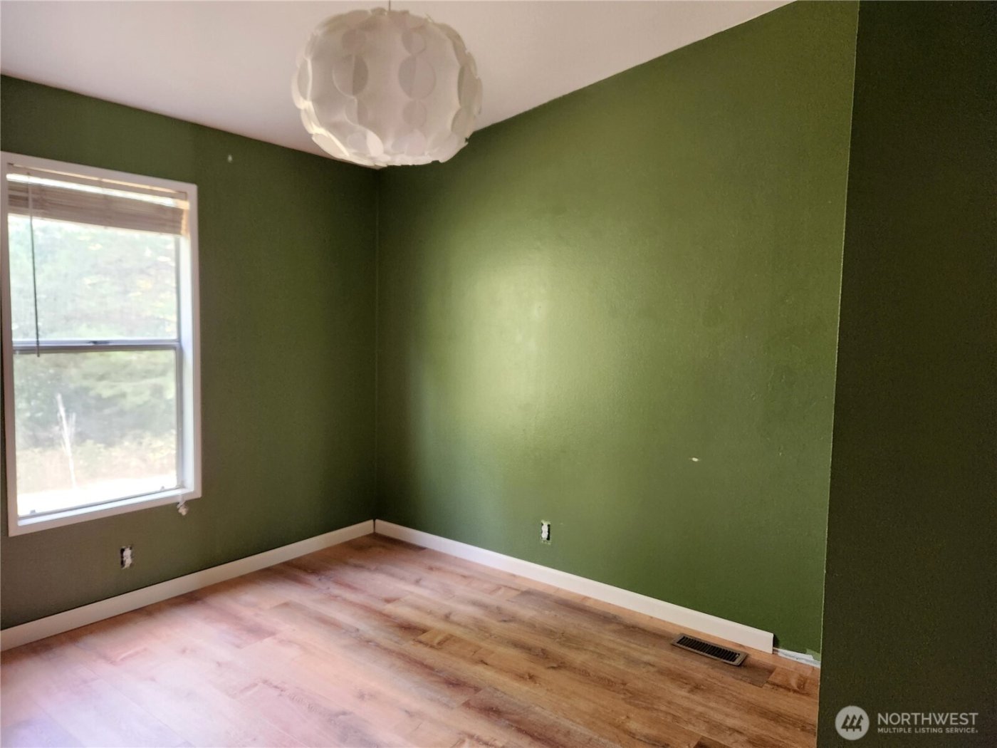 30822 E Highway 20 , Republic, WA 99166