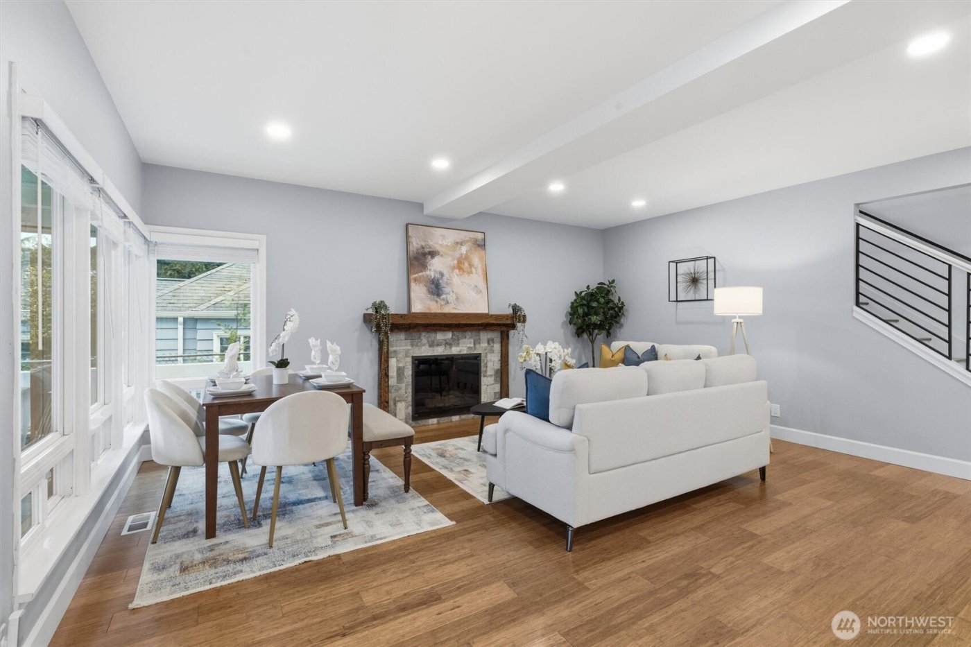 320 NW 110th Street , Seattle, WA 98177