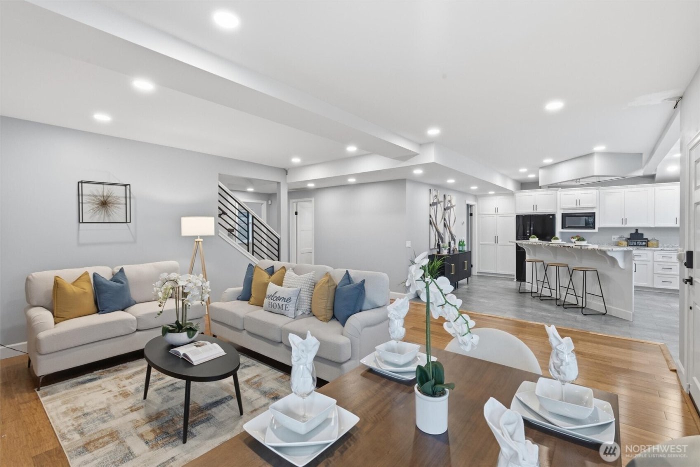 320 NW 110th Street , Seattle, WA 98177