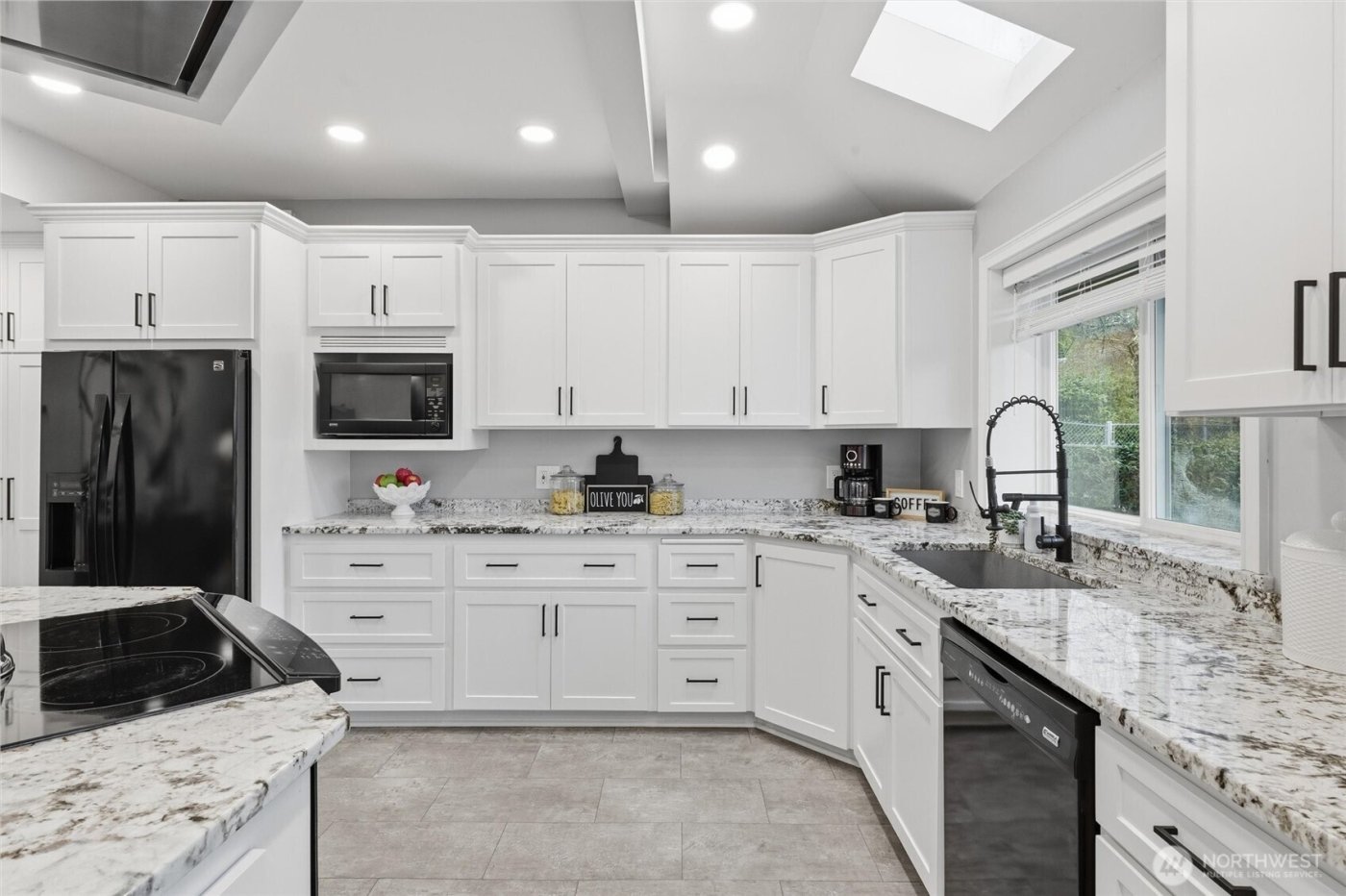 320 NW 110th Street , Seattle, WA 98177