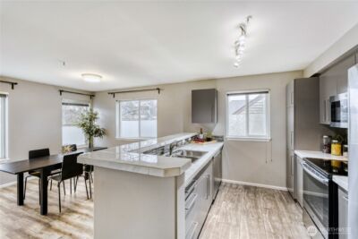 10511 Midvale Avenue N #302, Seattle, WA 98133 - Photo 12