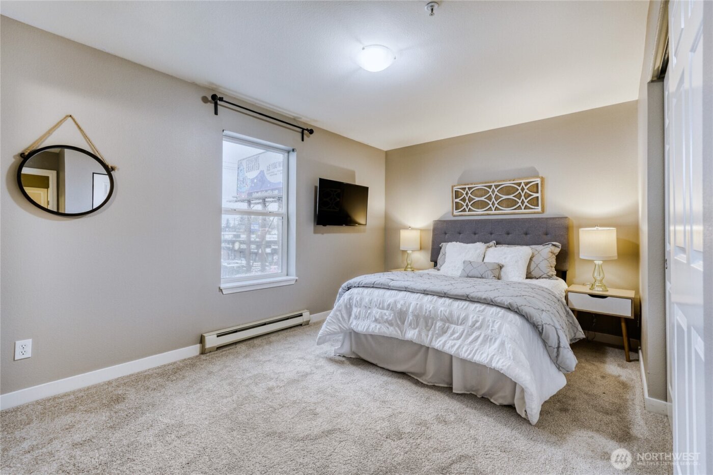 10511 Midvale Avenue N #302, Seattle, WA 98133