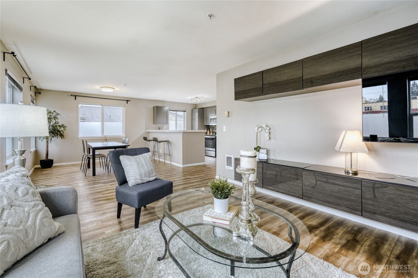 10511 Midvale Avenue N #302, Seattle, WA 98133