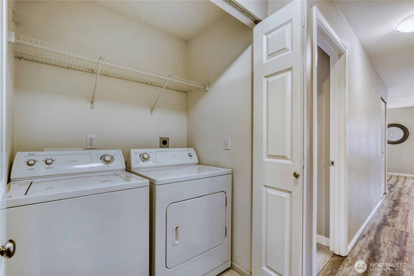 10511 Midvale Avenue N #302, Seattle, WA 98133