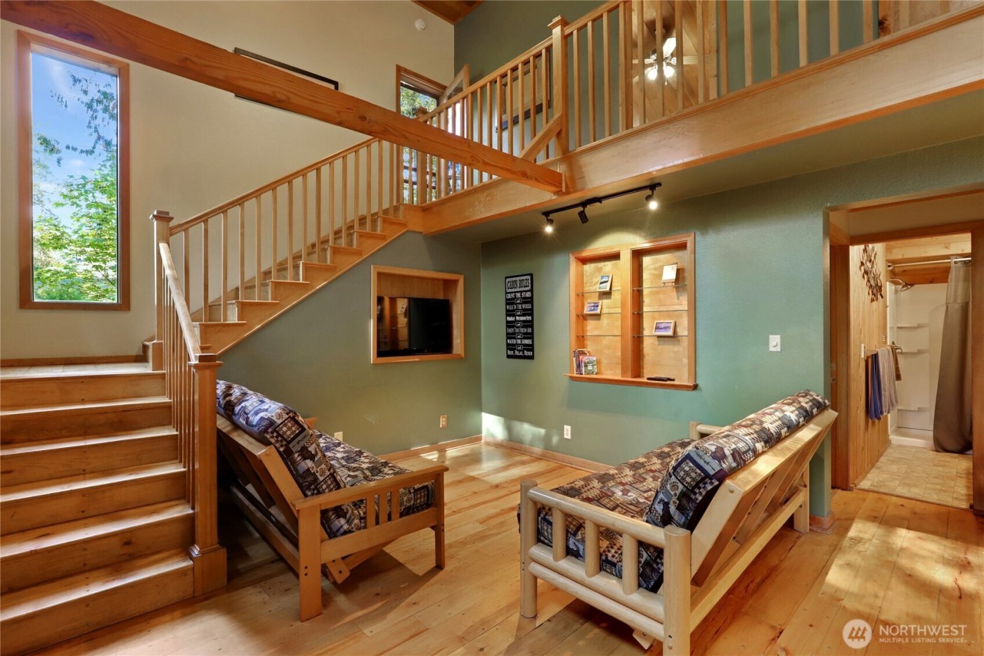 56818 387th Avenue Ct E, Ashford, WA 98304-9781