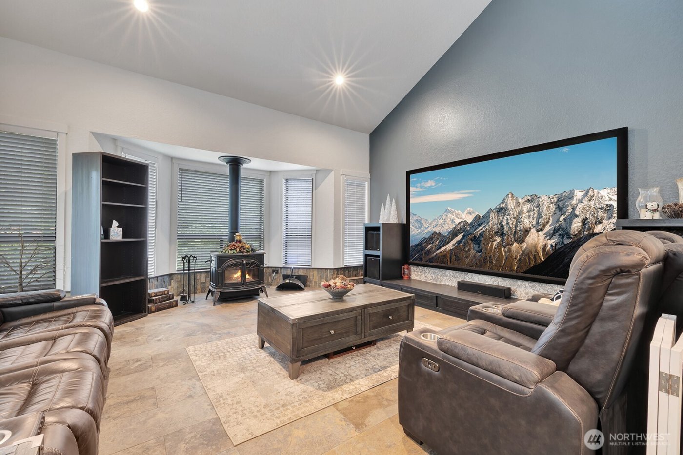 22429 SE 329th Avenue , Black Diamond, WA 98010