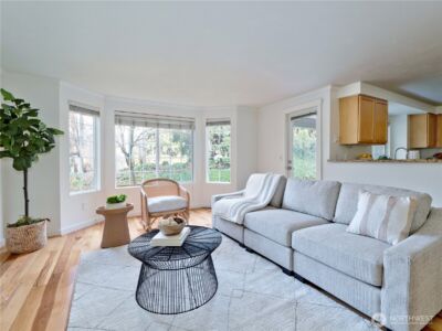 10016 NE 120th Lane #F-101, Kirkland, WA 98034 - Photo 12