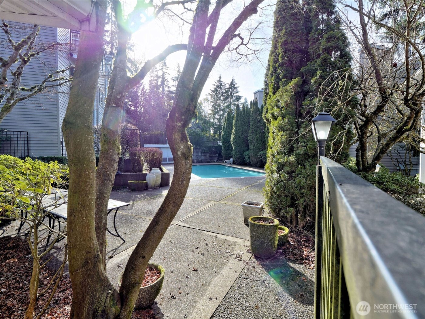 10016 NE 120th Lane #F-101, Kirkland, WA 98034