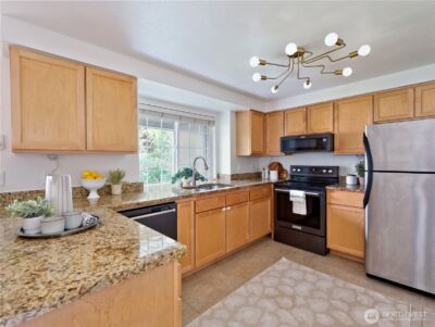 10016 NE 120th Lane #F-101, Kirkland, WA 98034 - Photo 4