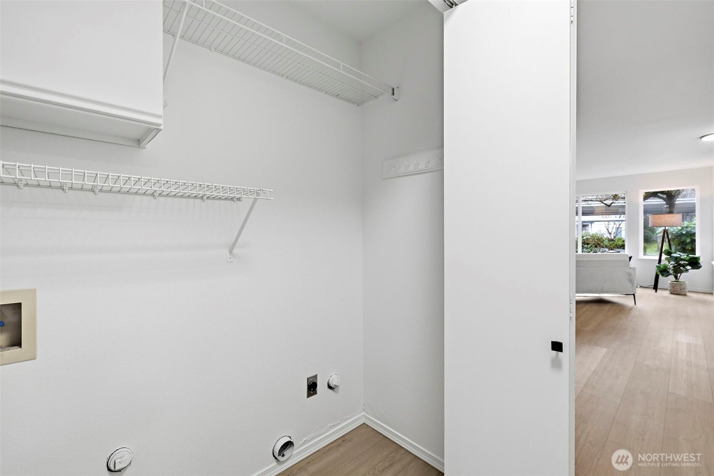 9210 Market Place #J101, Lake Stevens, WA 98258