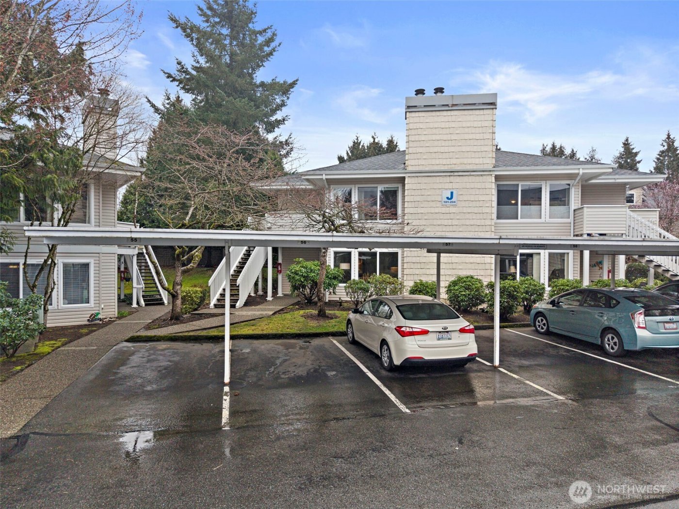 9210 Market Place #J101, Lake Stevens, WA 98258