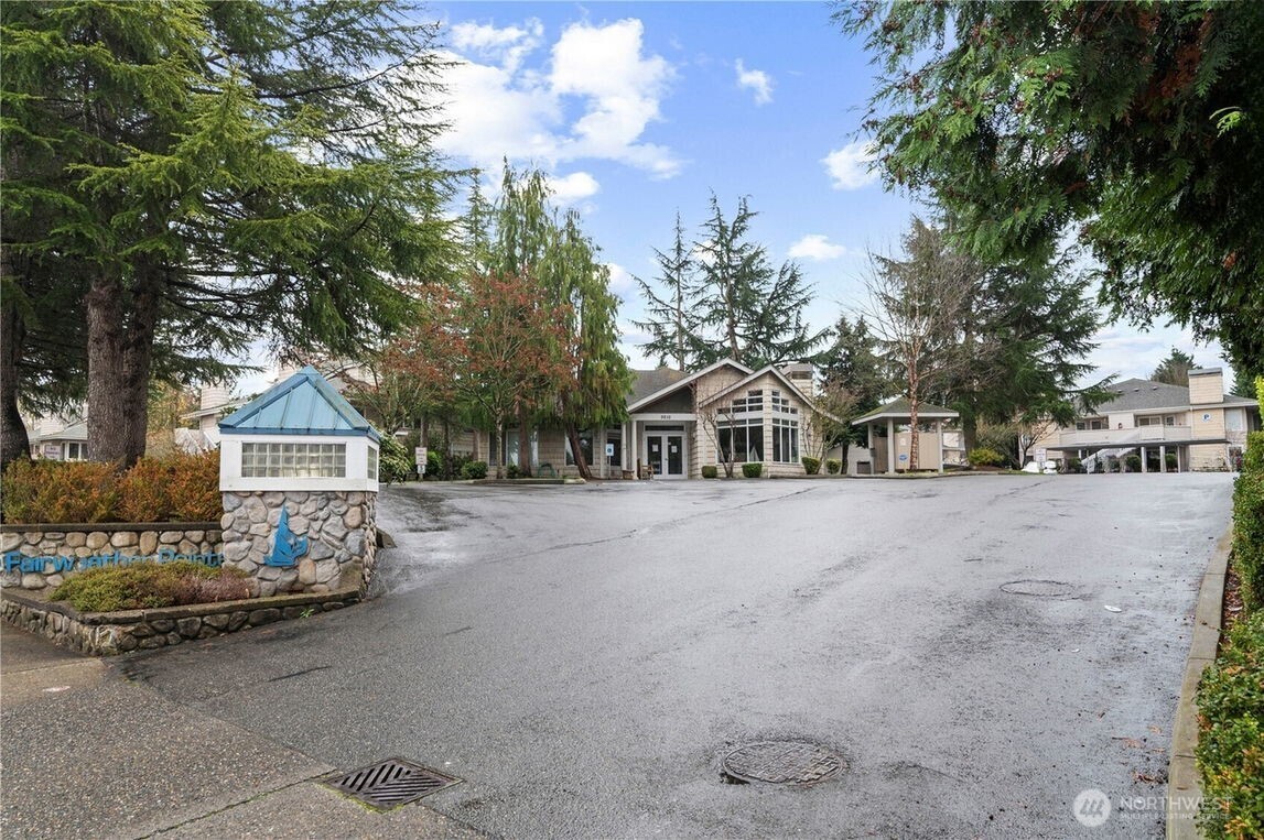 9210 Market Place #J101, Lake Stevens, WA 98258