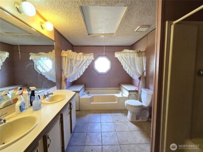 520 N 3rd Street , Elma, WA 98541 - Photo 9