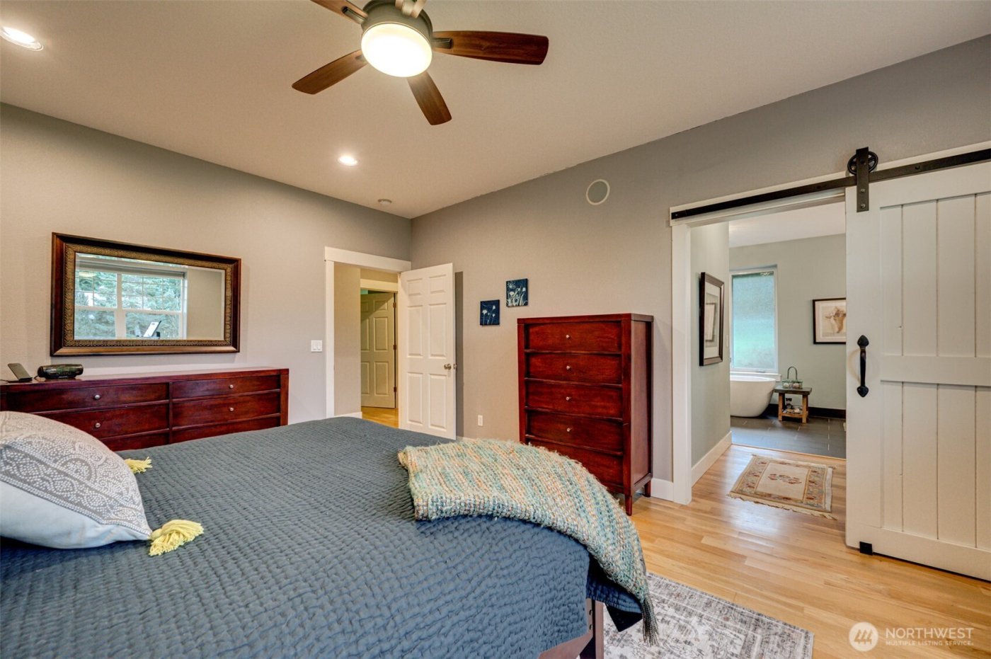 37201 NW 29th Avenue , La Center, WA 98629