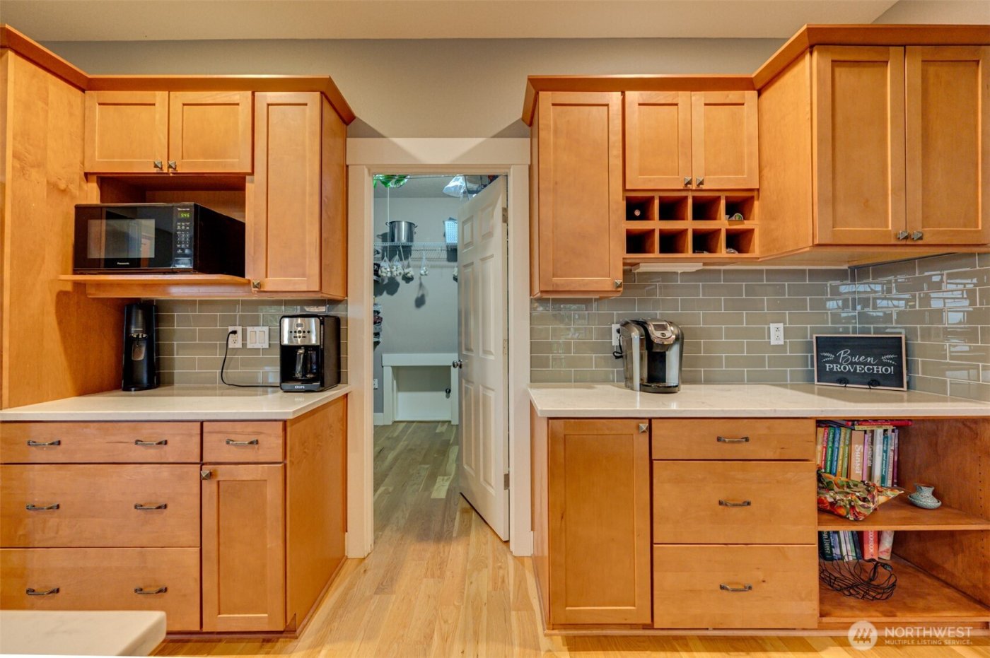 37201 NW 29th Avenue , La Center, WA 98629