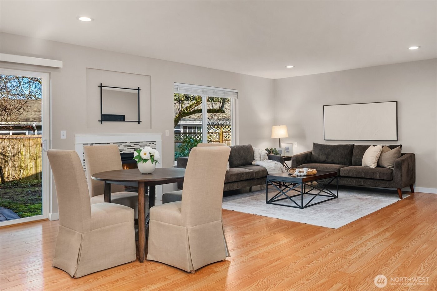 8608 196th Street SW, Edmonds, WA 98026