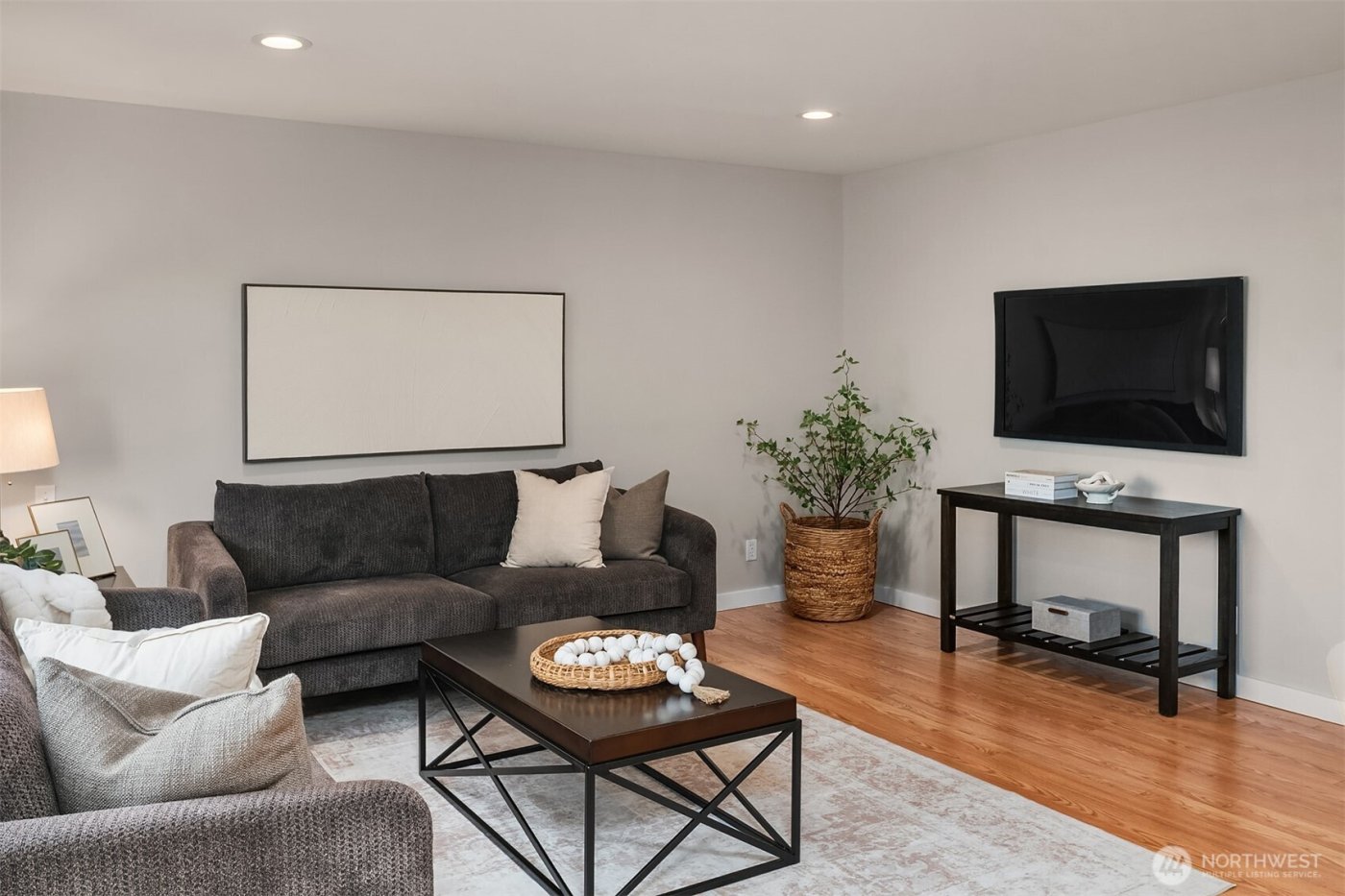 8608 196th Street SW, Edmonds, WA 98026