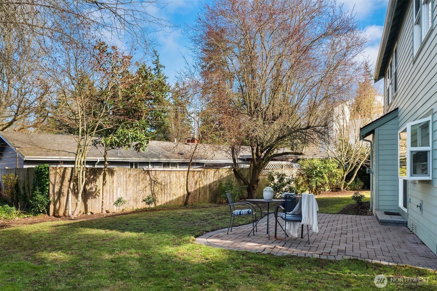 8608 196th Street SW, Edmonds, WA 98026