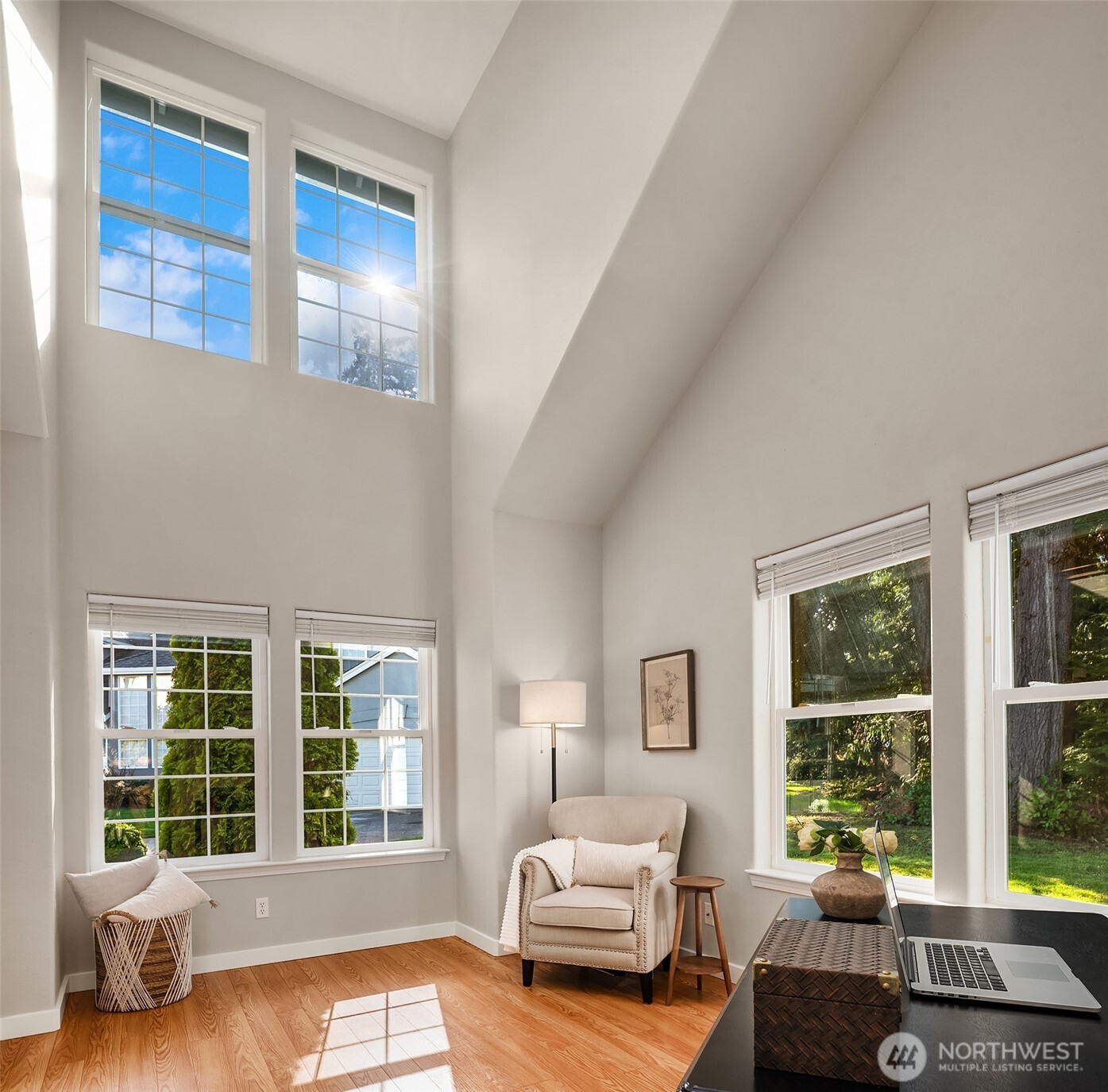 8608 196th Street SW, Edmonds, WA 98026