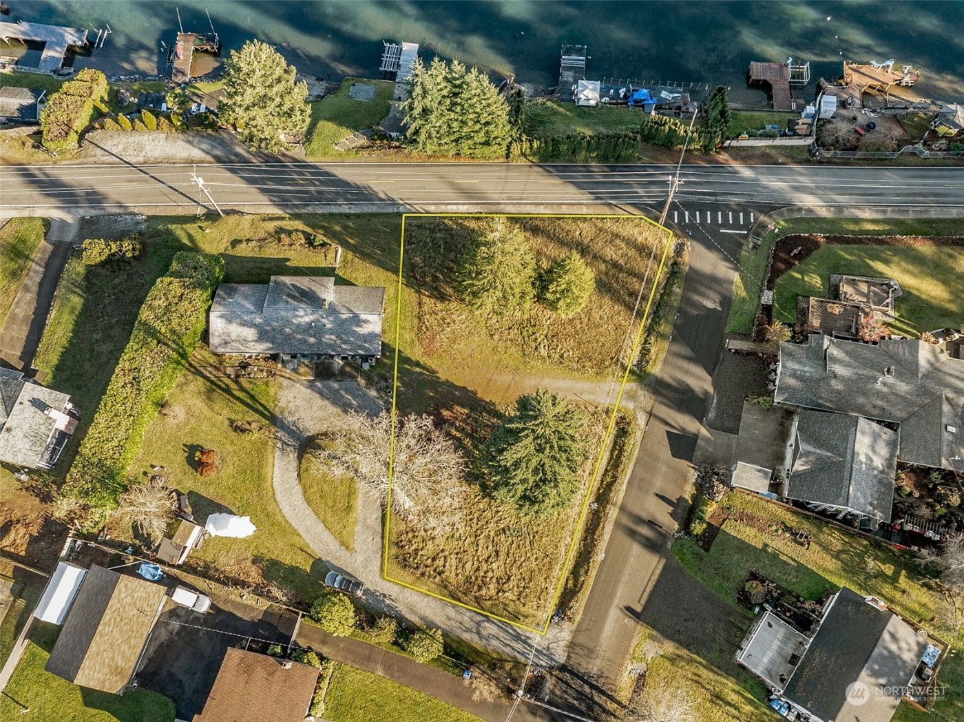 6707 W Lake Tapps Highway E, Lake Tapps, WA 98391