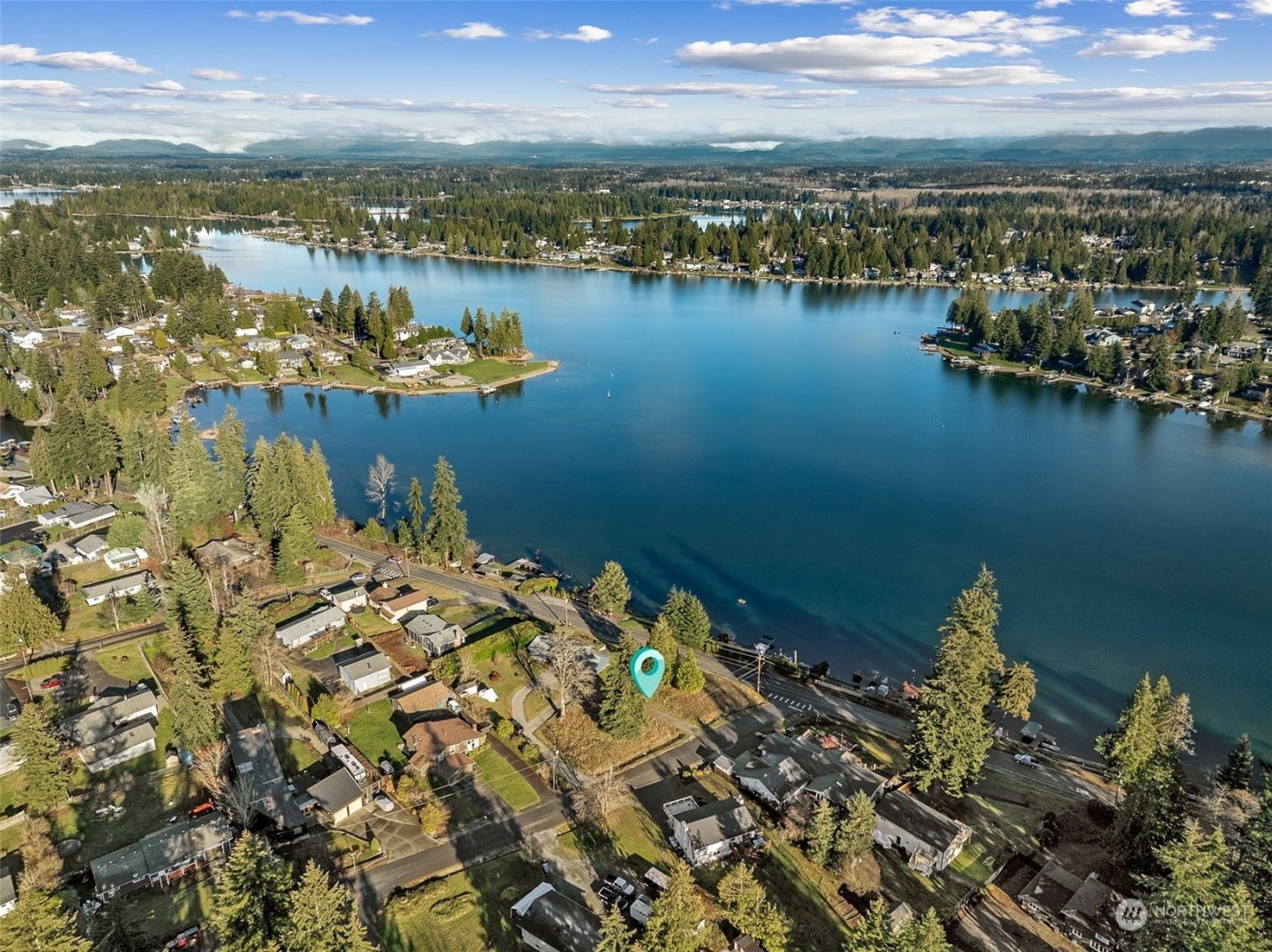 6707 W Lake Tapps Highway E, Lake Tapps, WA 98391
