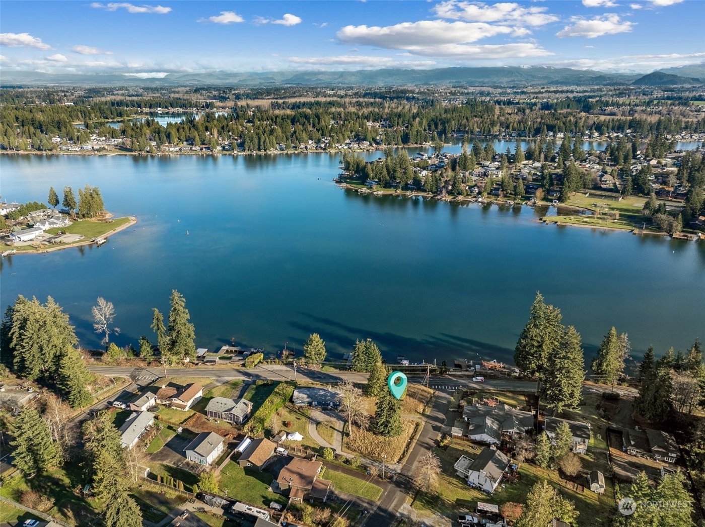 6707 W Lake Tapps Highway E, Lake Tapps, WA 98391