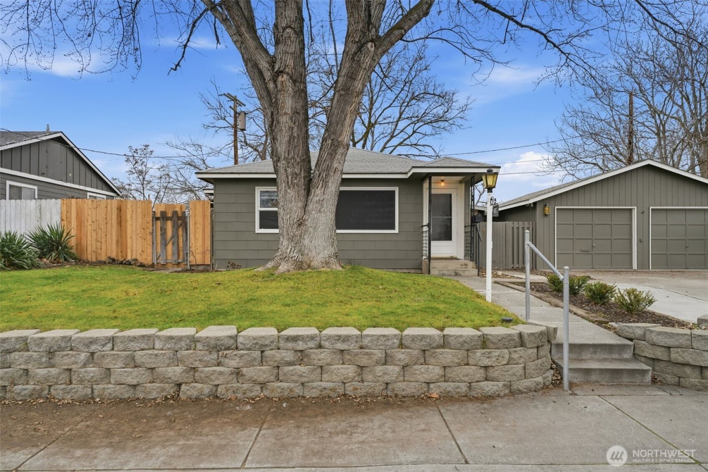 1017 Smith Avenue , Richland, WA 99354-3753