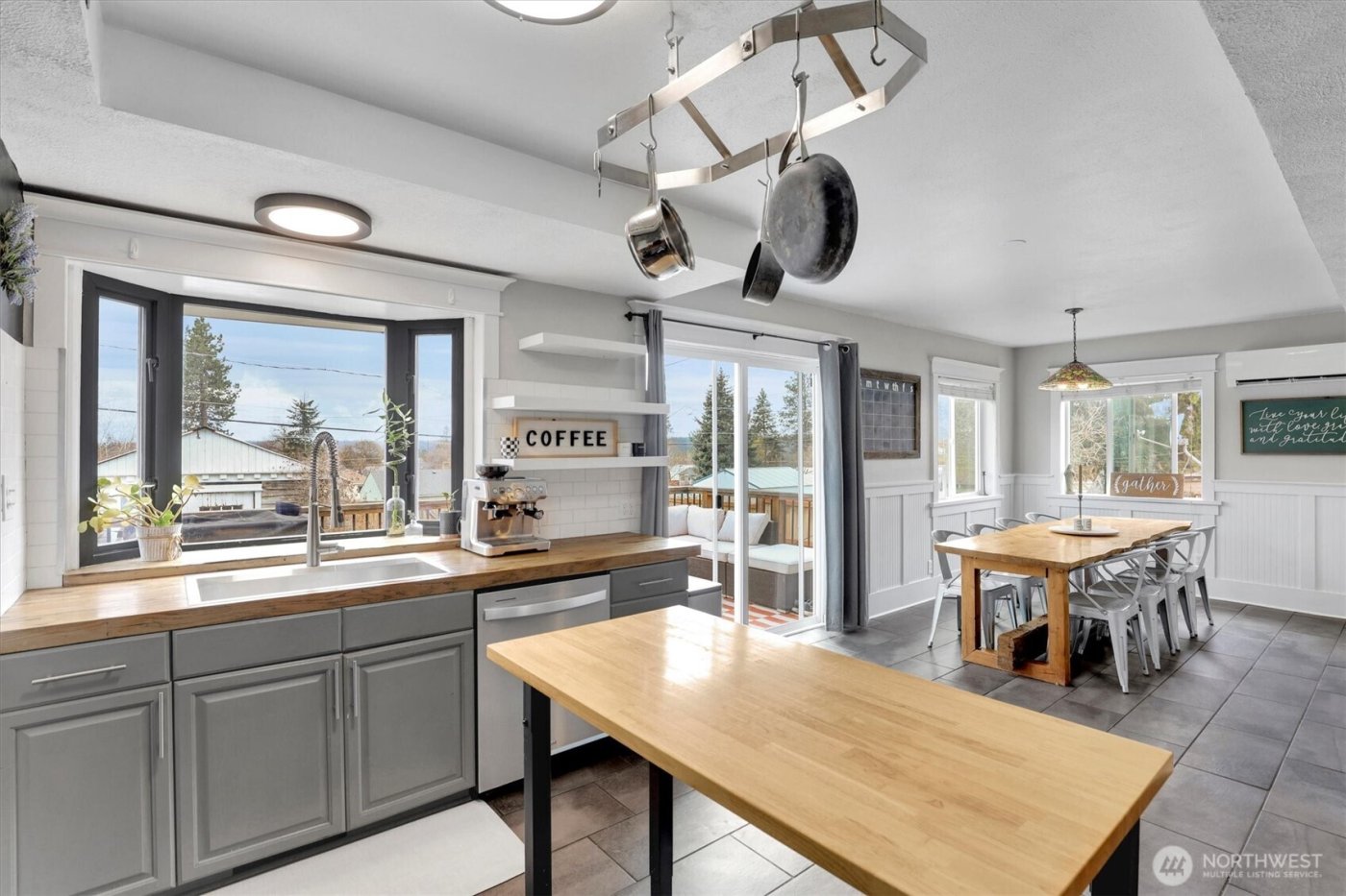 2819 W Olympic Avenue , Spokane, WA 99205