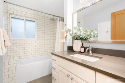 2830 32nd Avenue W, Seattle, WA 98199 - Photo 14