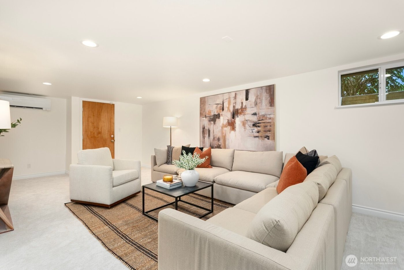 2830 32nd Avenue W, Seattle, WA 98199