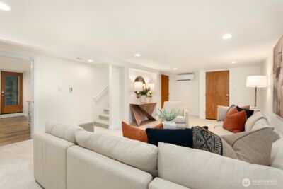 2830 32nd Avenue W, Seattle, WA 98199 - Photo 16