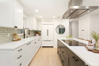 2830 32nd Avenue W, Seattle, WA 98199 - Photo 9