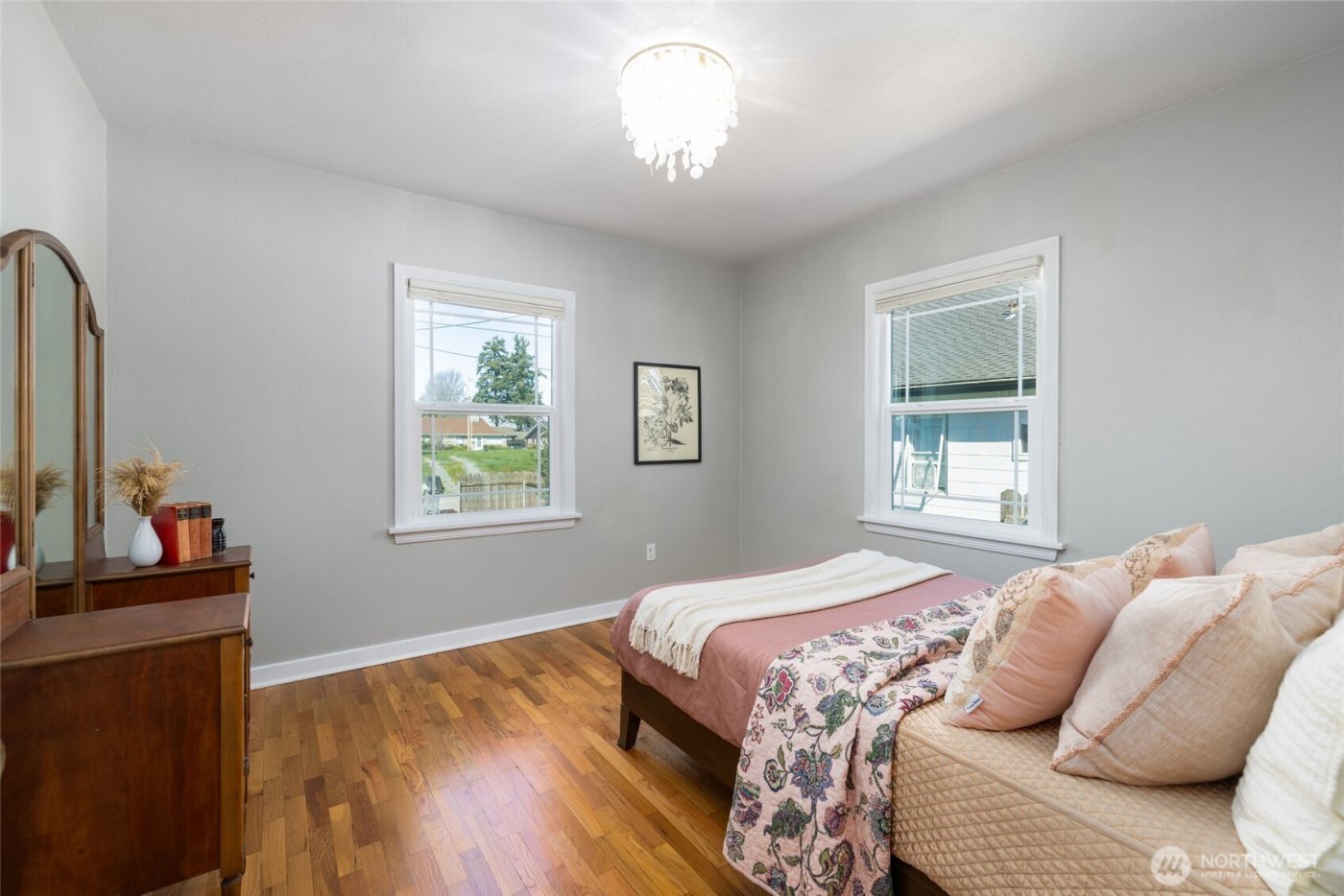 819 K Avenue , Anacortes, WA 98221