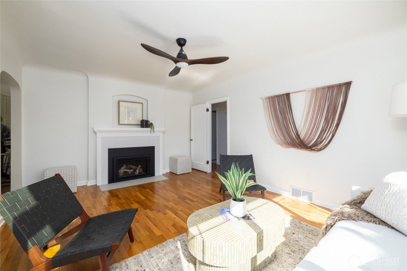 819 K Avenue , Anacortes, WA 98221