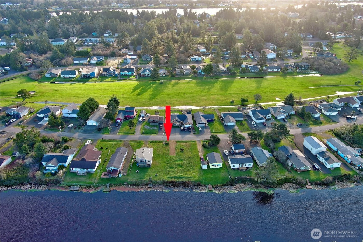 555 Canal Drive NE, Ocean Shores, WA 98569