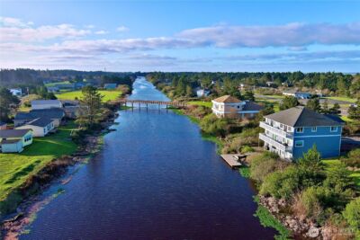 555 Canal Drive NE, Ocean Shores, WA 98569 - Photo 15