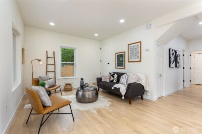 8416 Duncan Avenue S, Seattle, WA 98118 - Photo 9