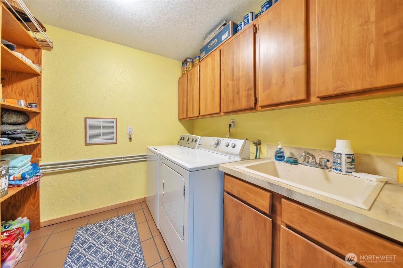 4015 Boardman Court NW, Olympia, WA 98502