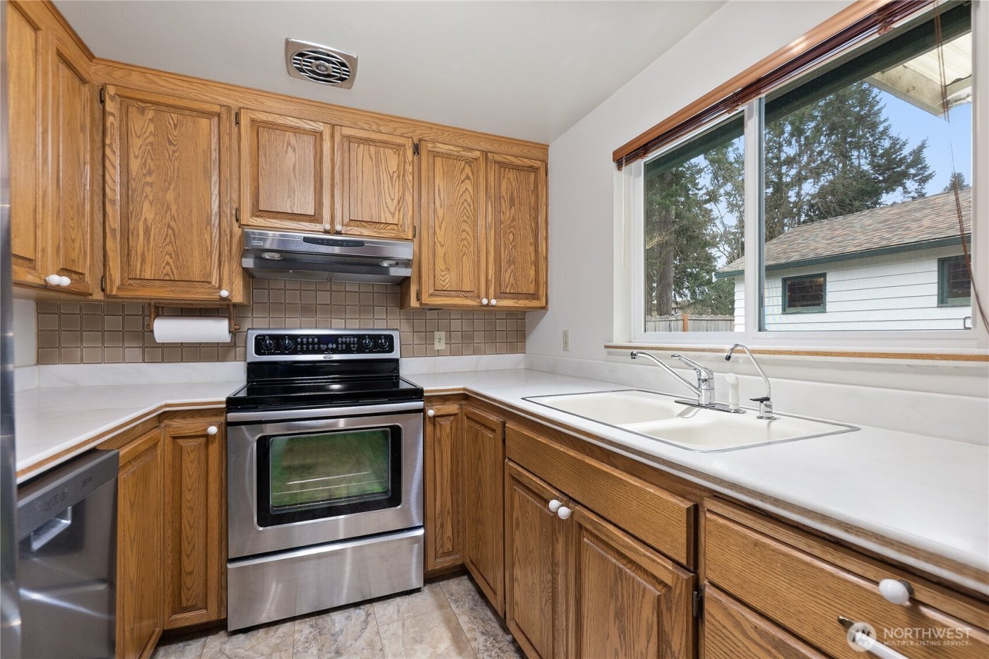 12370 SE 158th Street , Renton, WA 98058