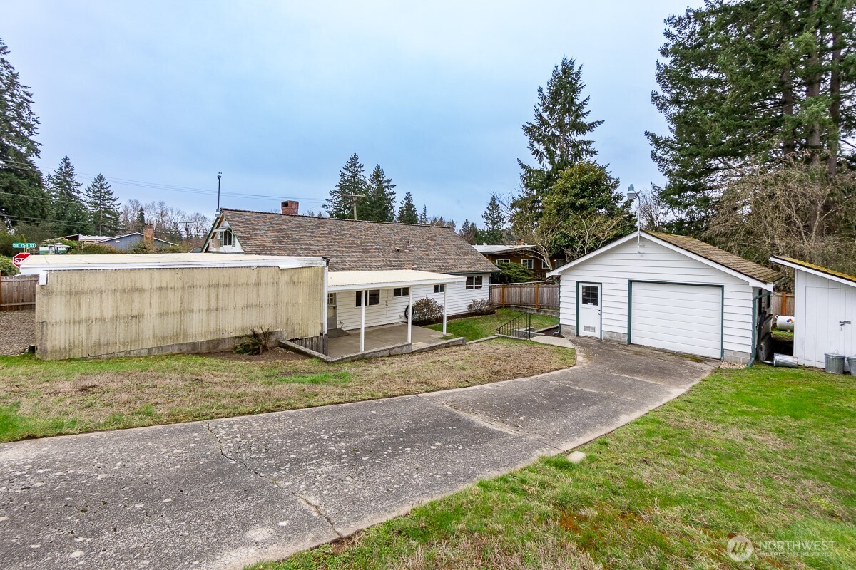 12370 SE 158th Street , Renton, WA 98058