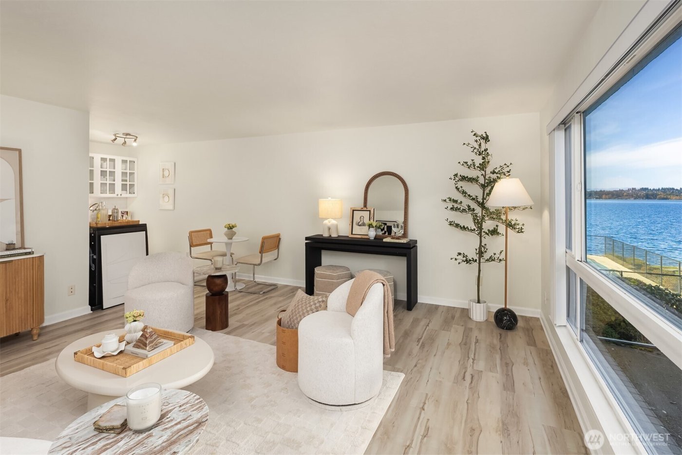 6225 Lake Washington Boulevard NE #208, Kirkland, WA 98033-6848