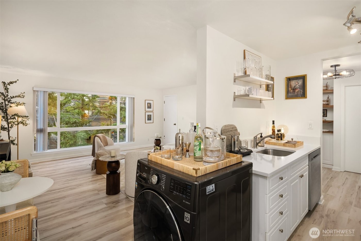 6225 Lake Washington Boulevard NE #208, Kirkland, WA 98033-6848