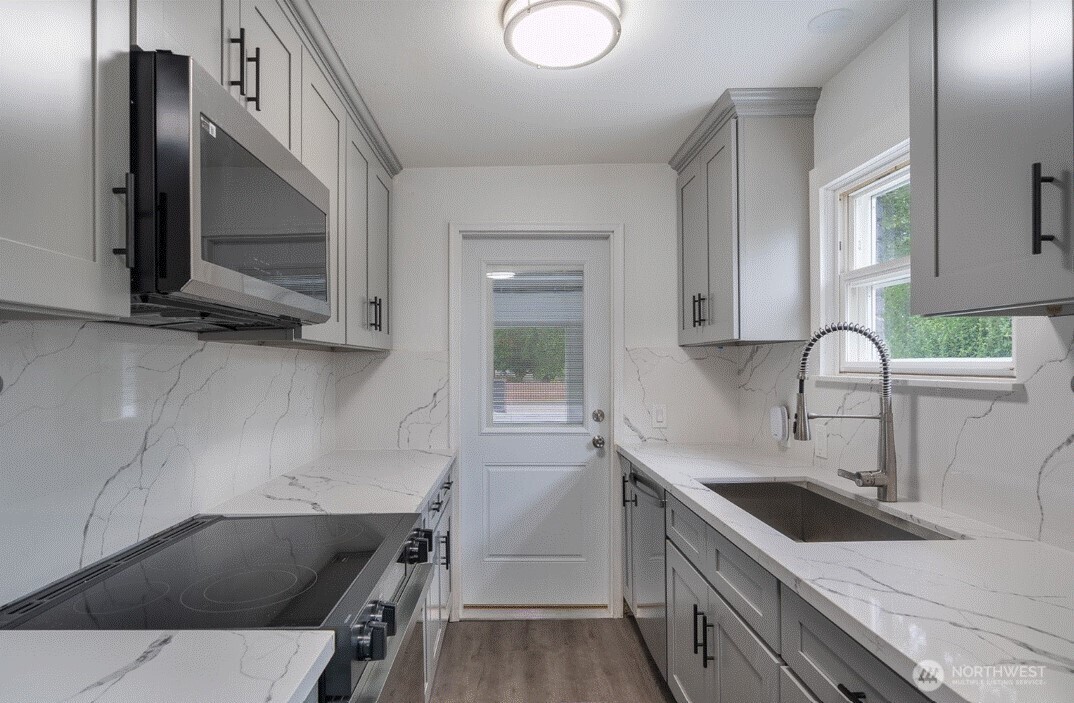14244 29th Avenue S, SeaTac, WA 98168