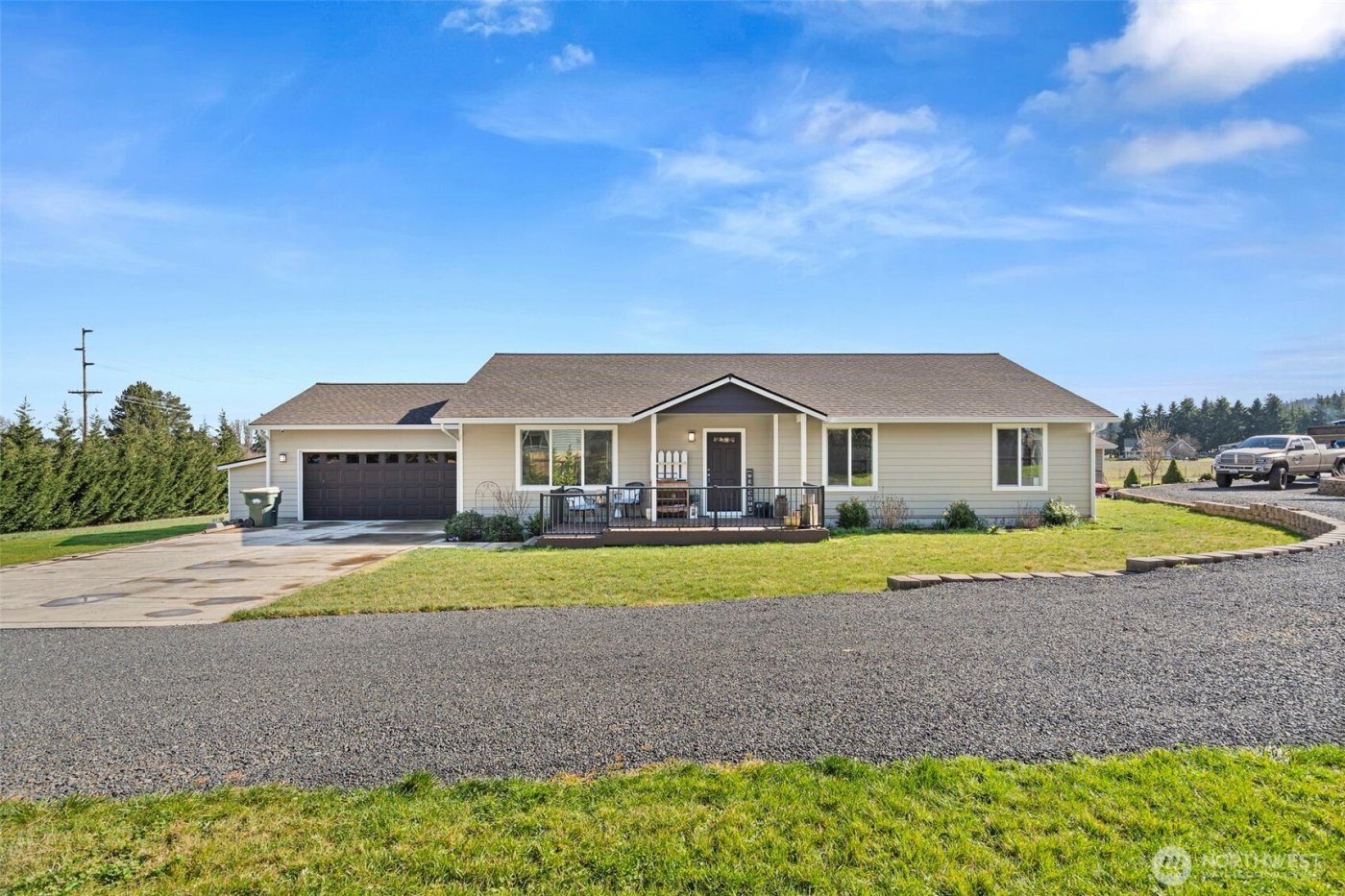 1943 State Route 6 , Chehalis, WA 98532