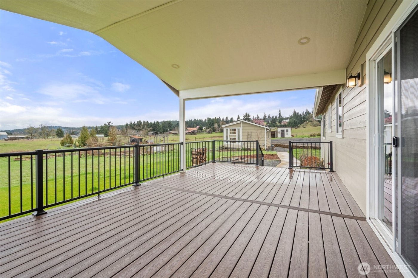 1943 State Route 6 , Chehalis, WA 98532