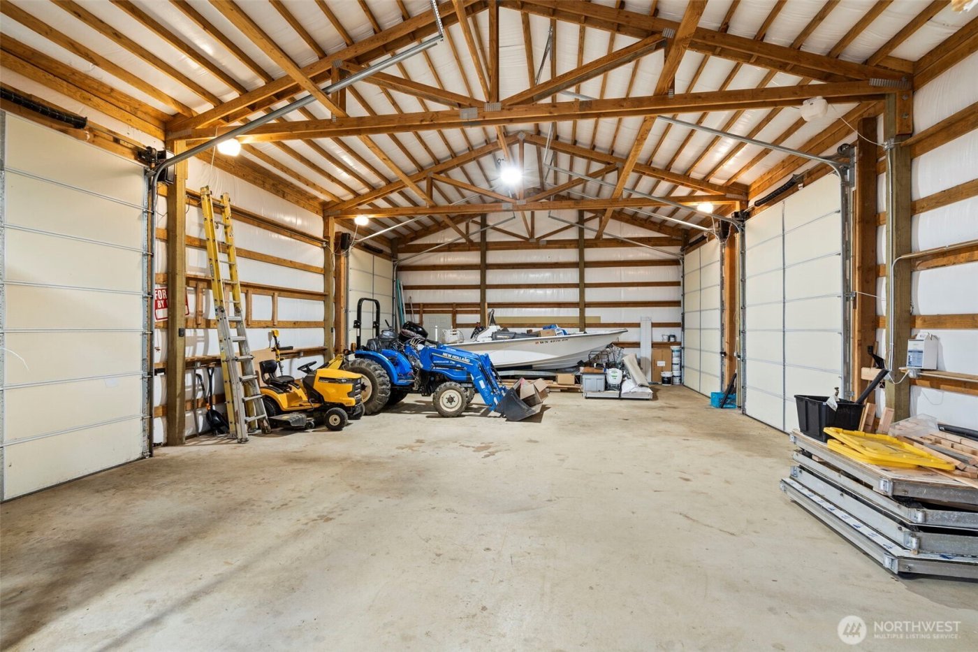 1943 State Route 6 , Chehalis, WA 98532